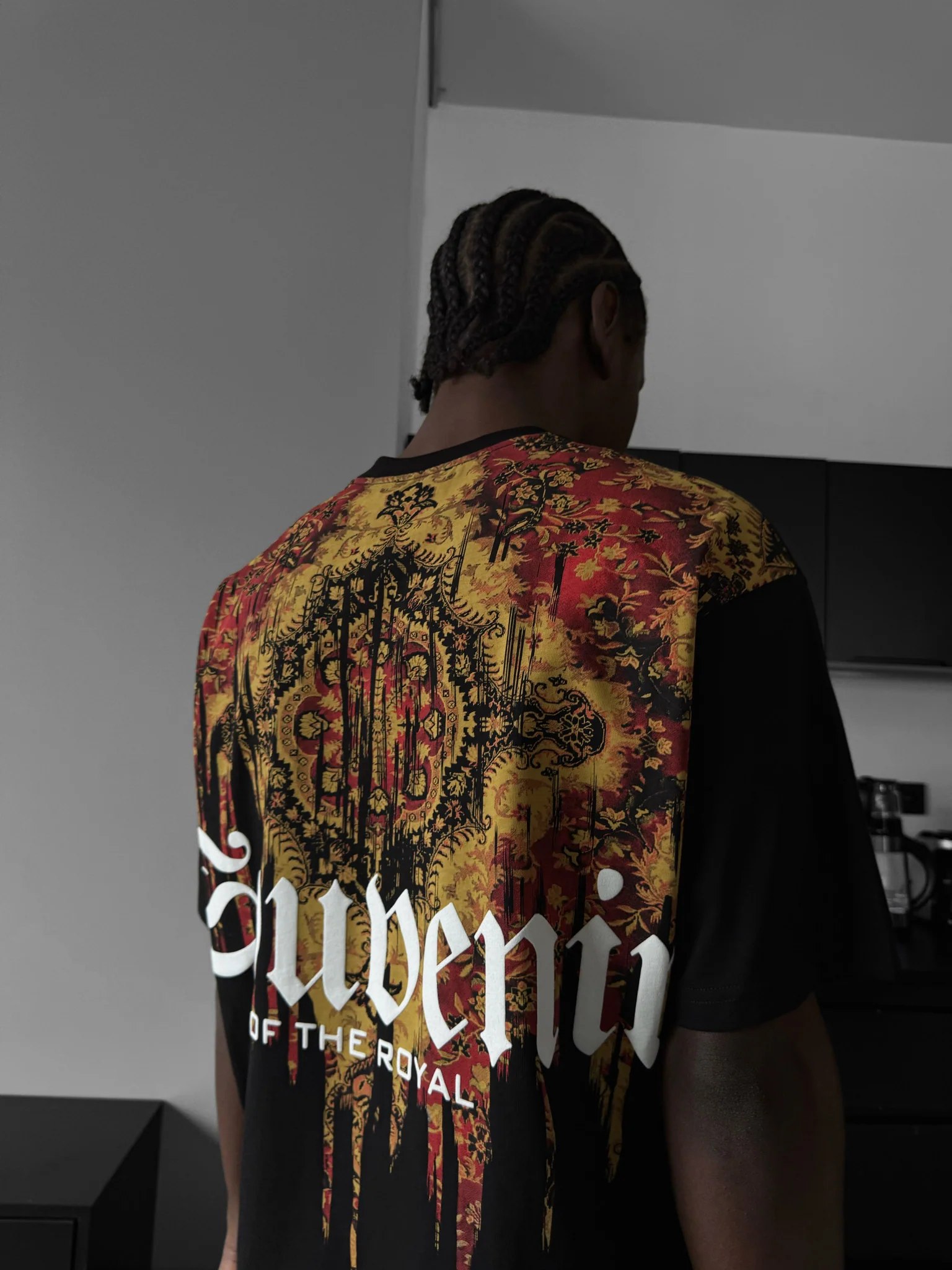 Oversize Souvenir T-Shirt - Black - Image 5