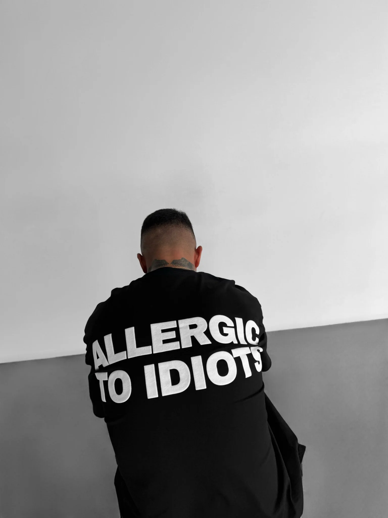 Oversize Statement T-shirt - Black - Image 3