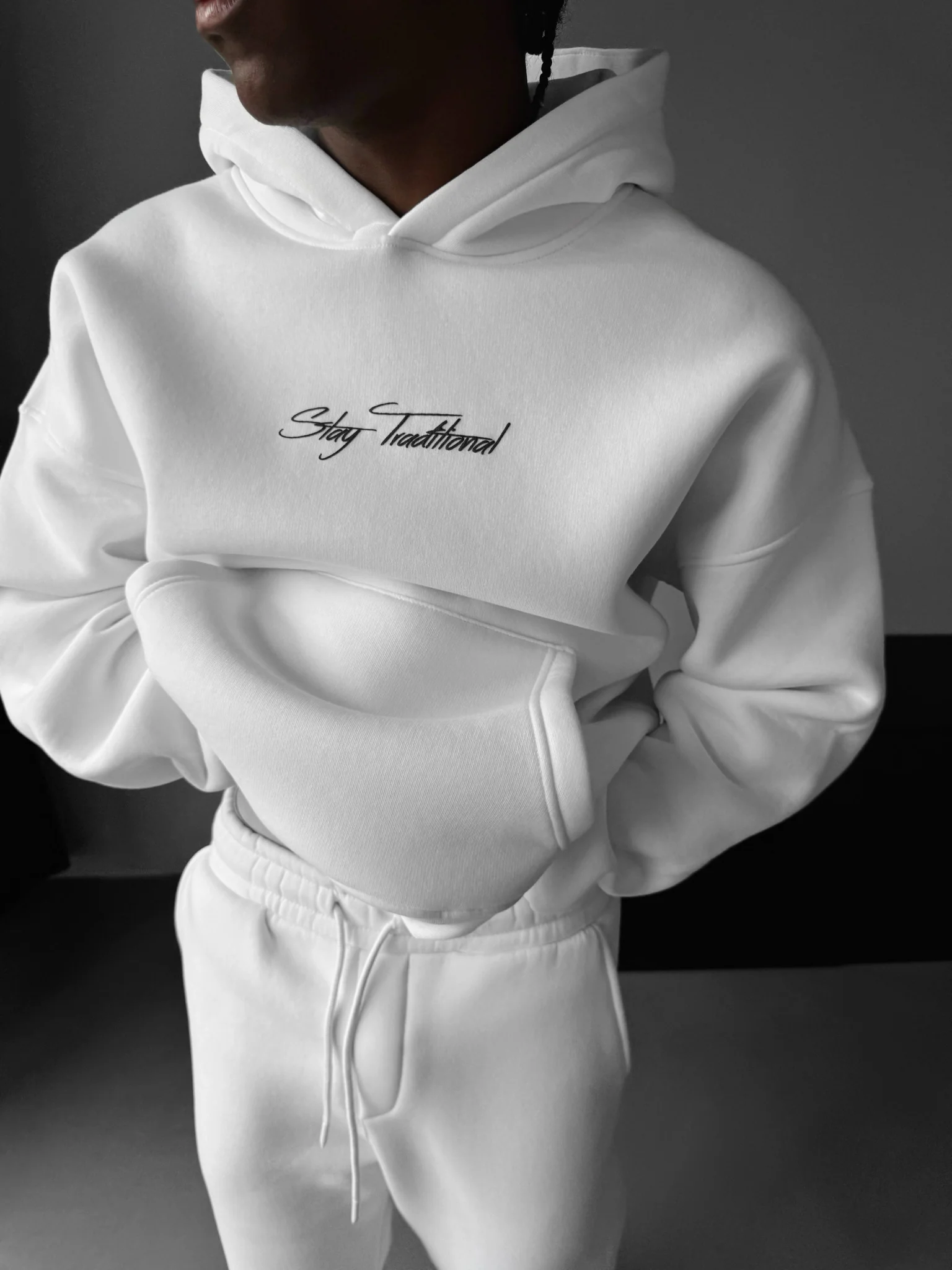 Oversize 'Stay Traditional' Hoodie - White - Image 2