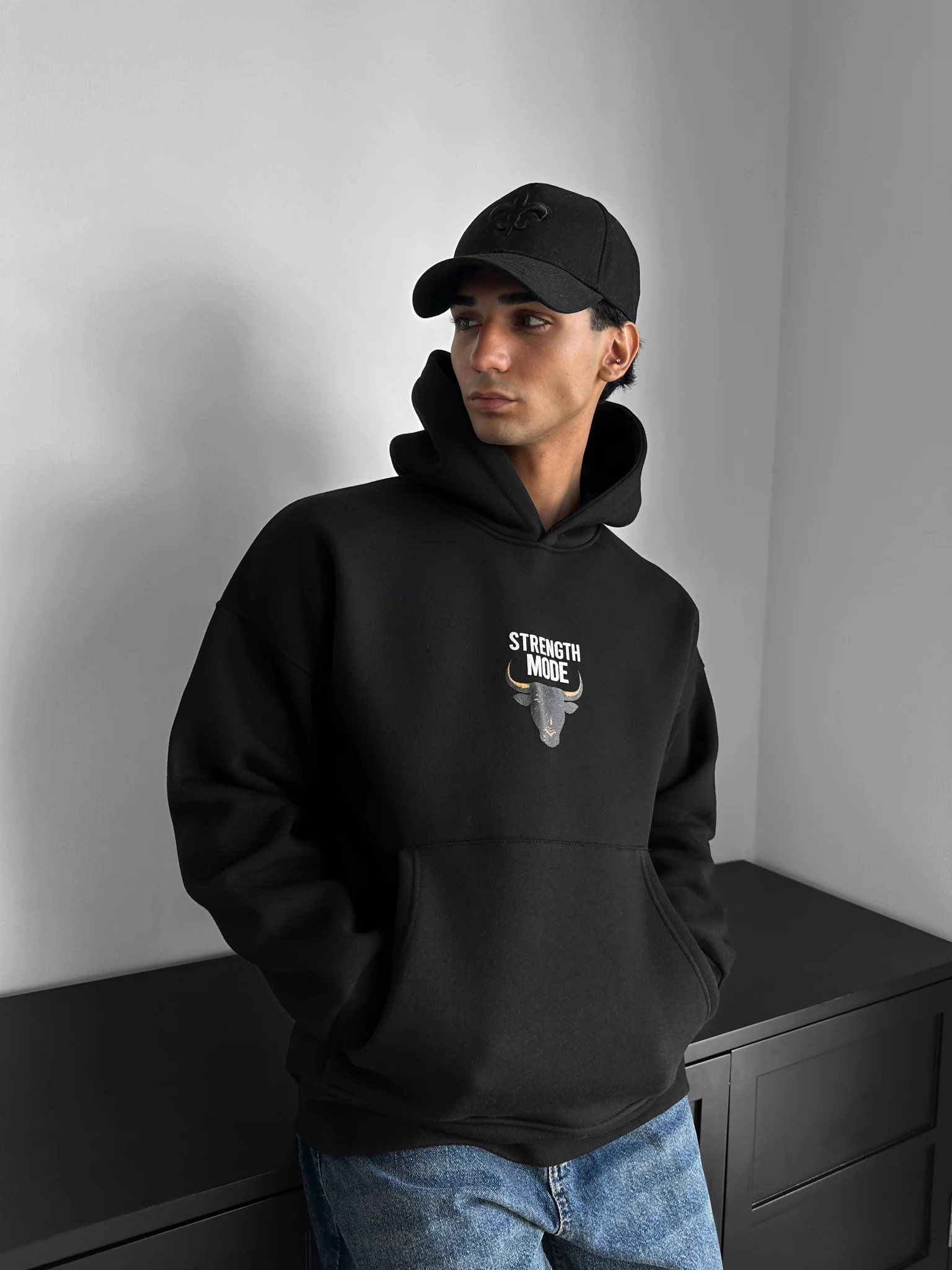 Oversize Strength Mode Hoodie - Black - Image 3