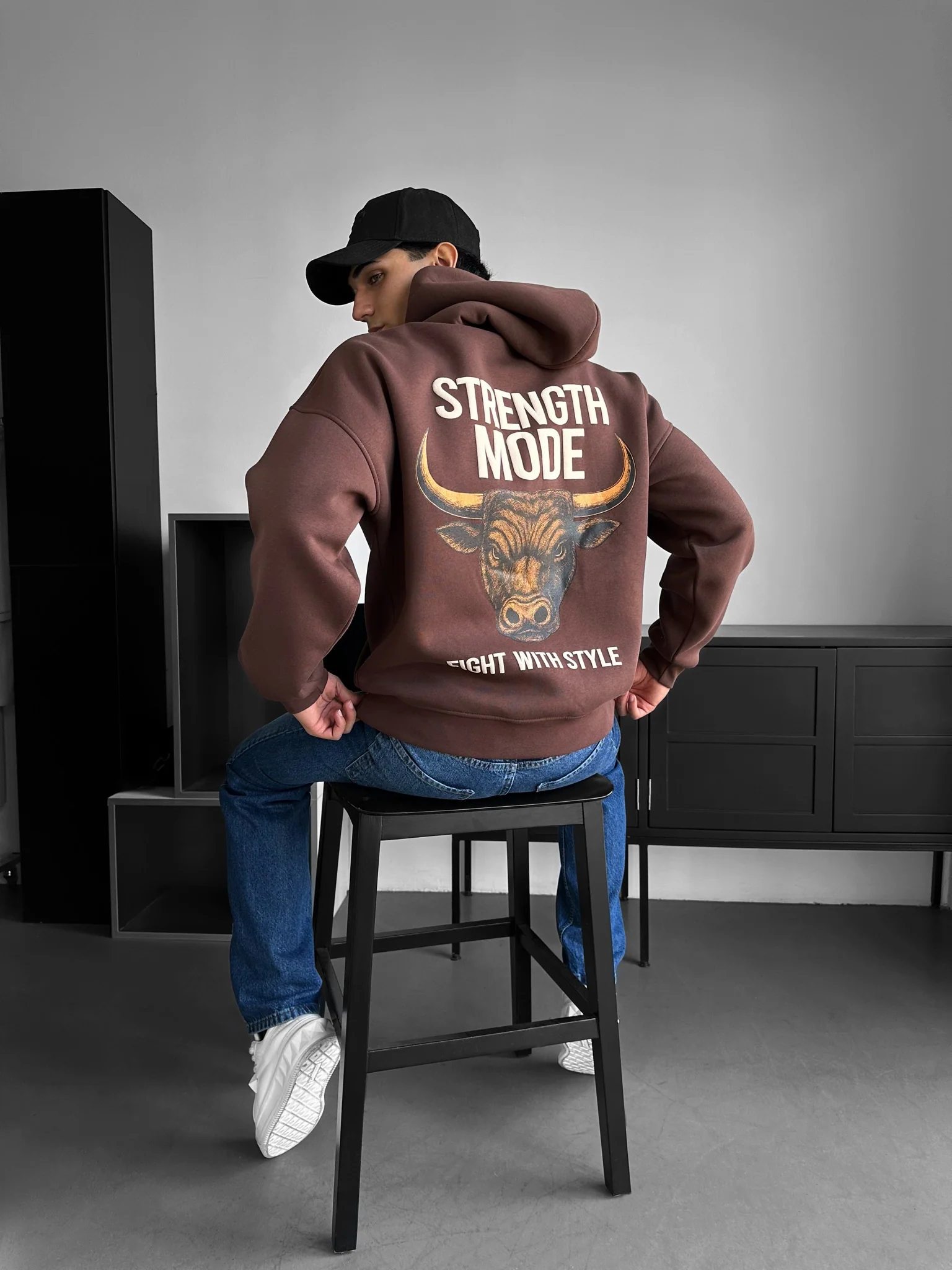Oversize Strength Mode Hoodie - Brown - Image 3