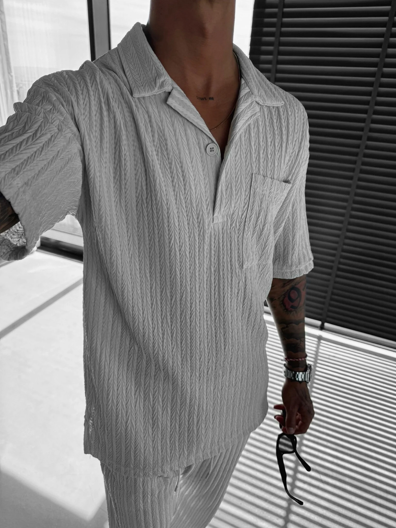 Oversize Structured Polo T-Shirt - Grey - Image 6