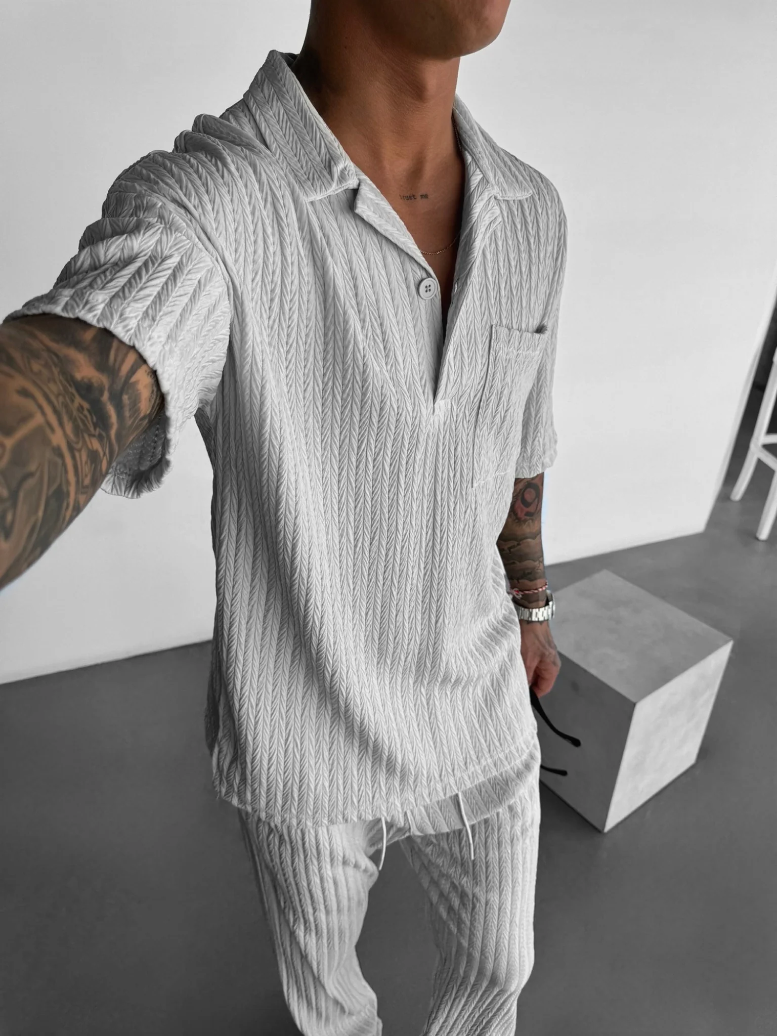 Oversize Structured Polo T-Shirt - Grey - Image 7