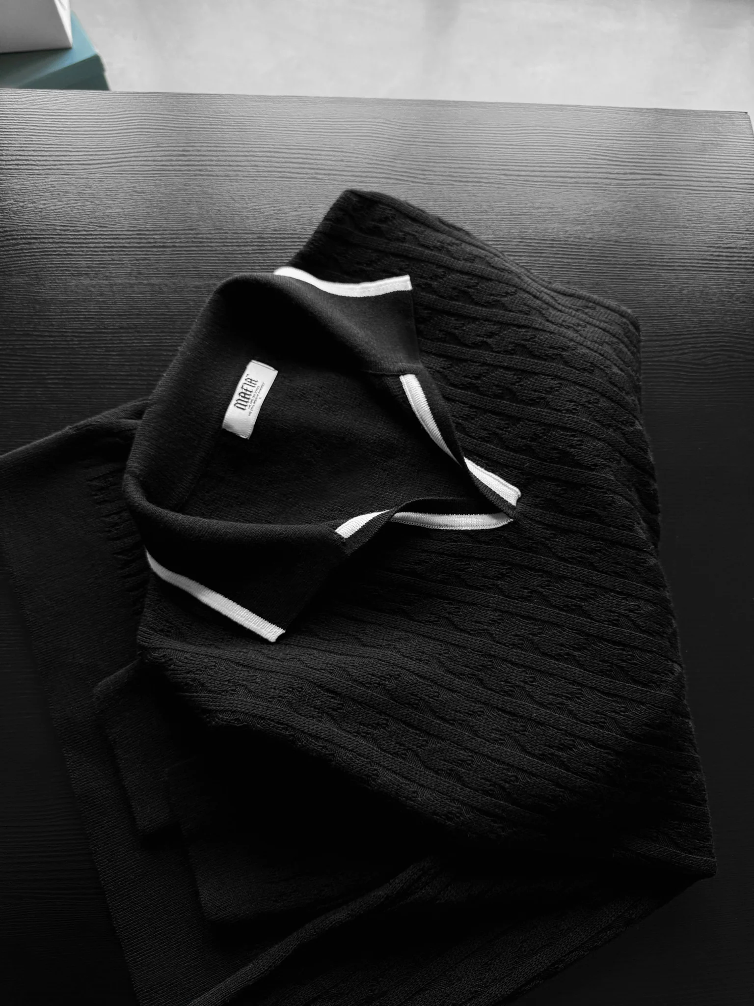 Oversize Structured Polo Sweater - Black - Image 2