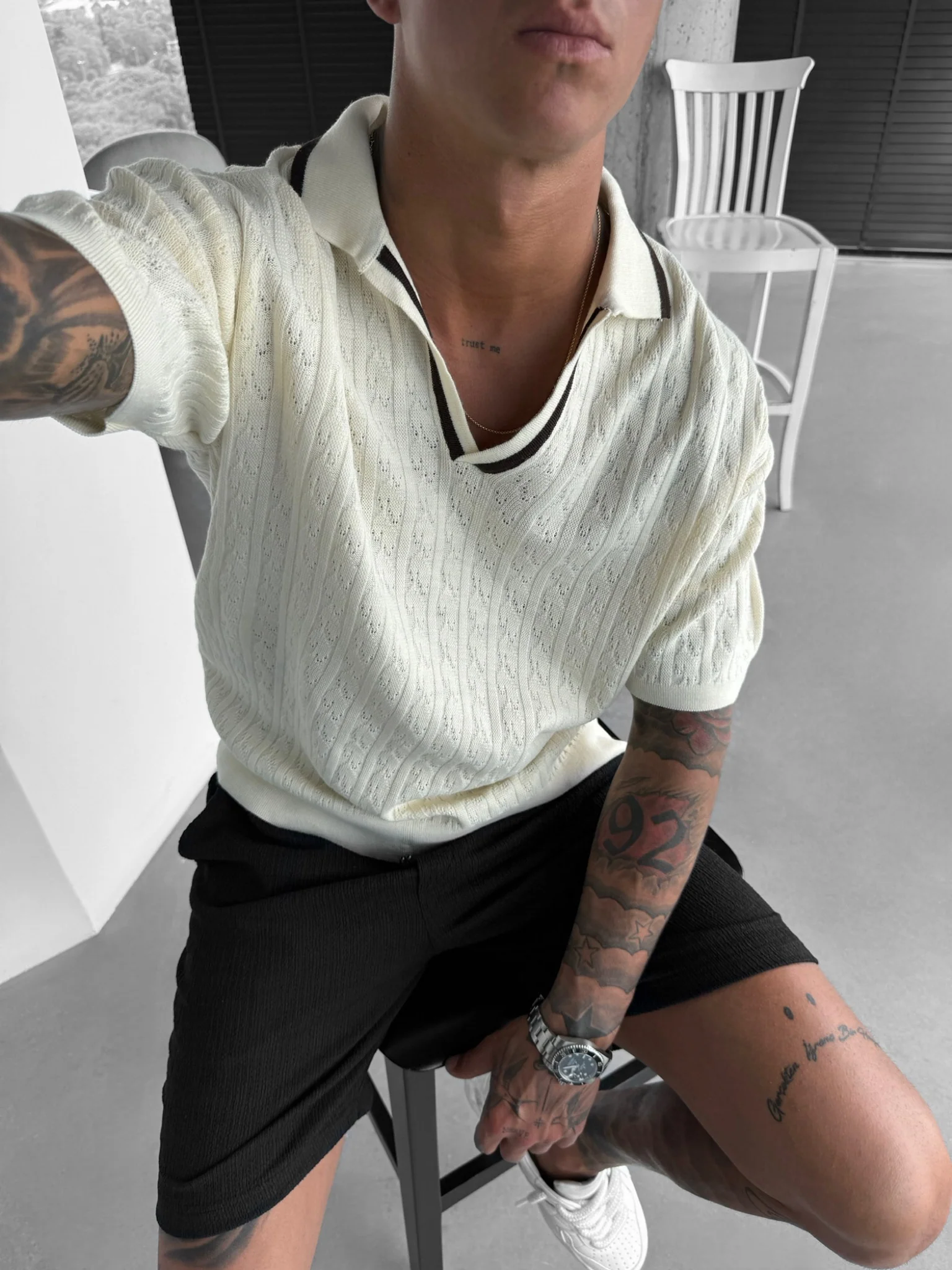 Oversize Structured Polo T-Shirt - Ecru and Brown - Image 2