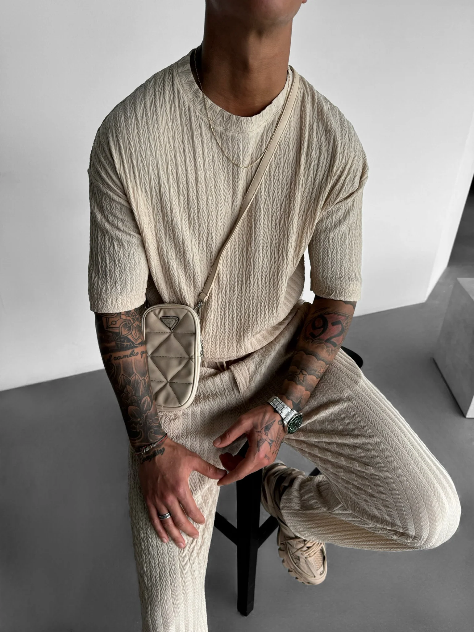 Oversize Structured T-Shirt - Beige - Image 7