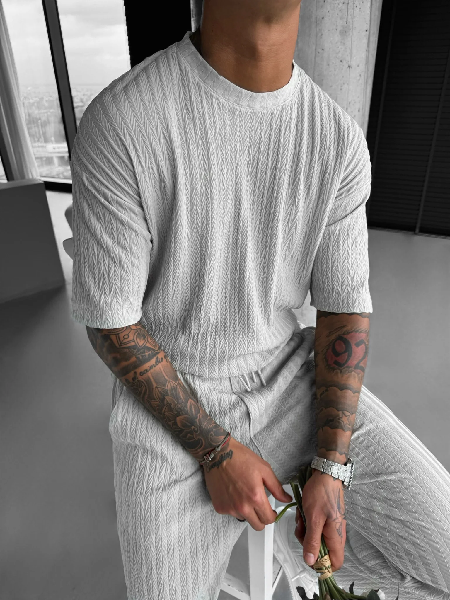 Oversize Structured T-Shirt - Grey - Image 2