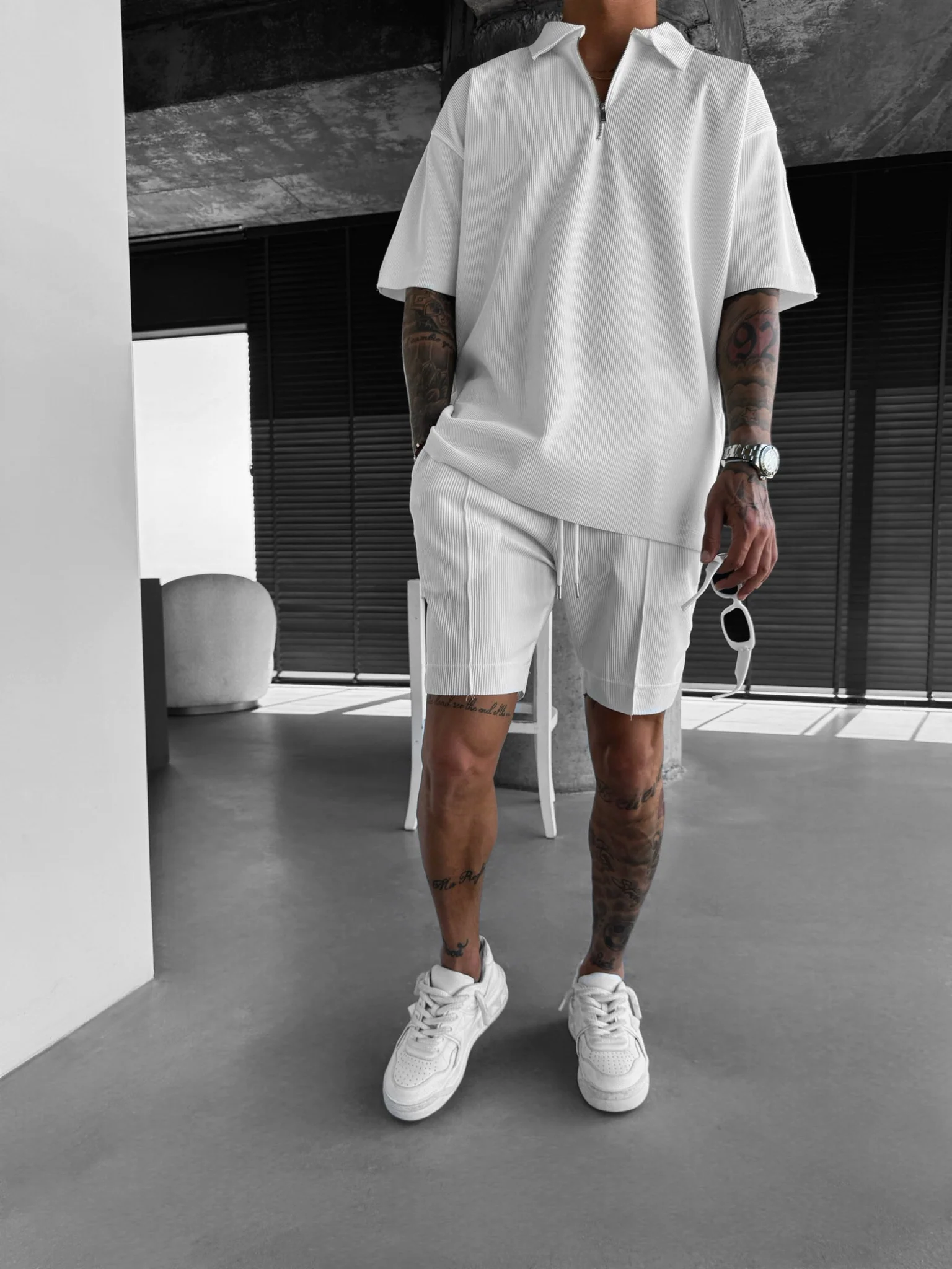 Oversize Textured Zipper Polo T-Shirt - White - Image 3