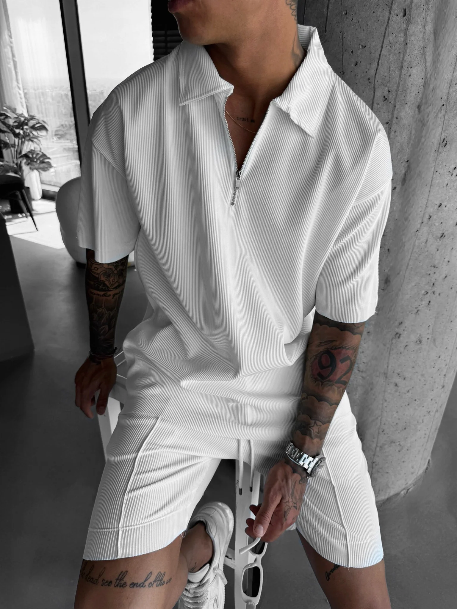 Oversize Textured Zipper Polo T-Shirt - White - Image 4