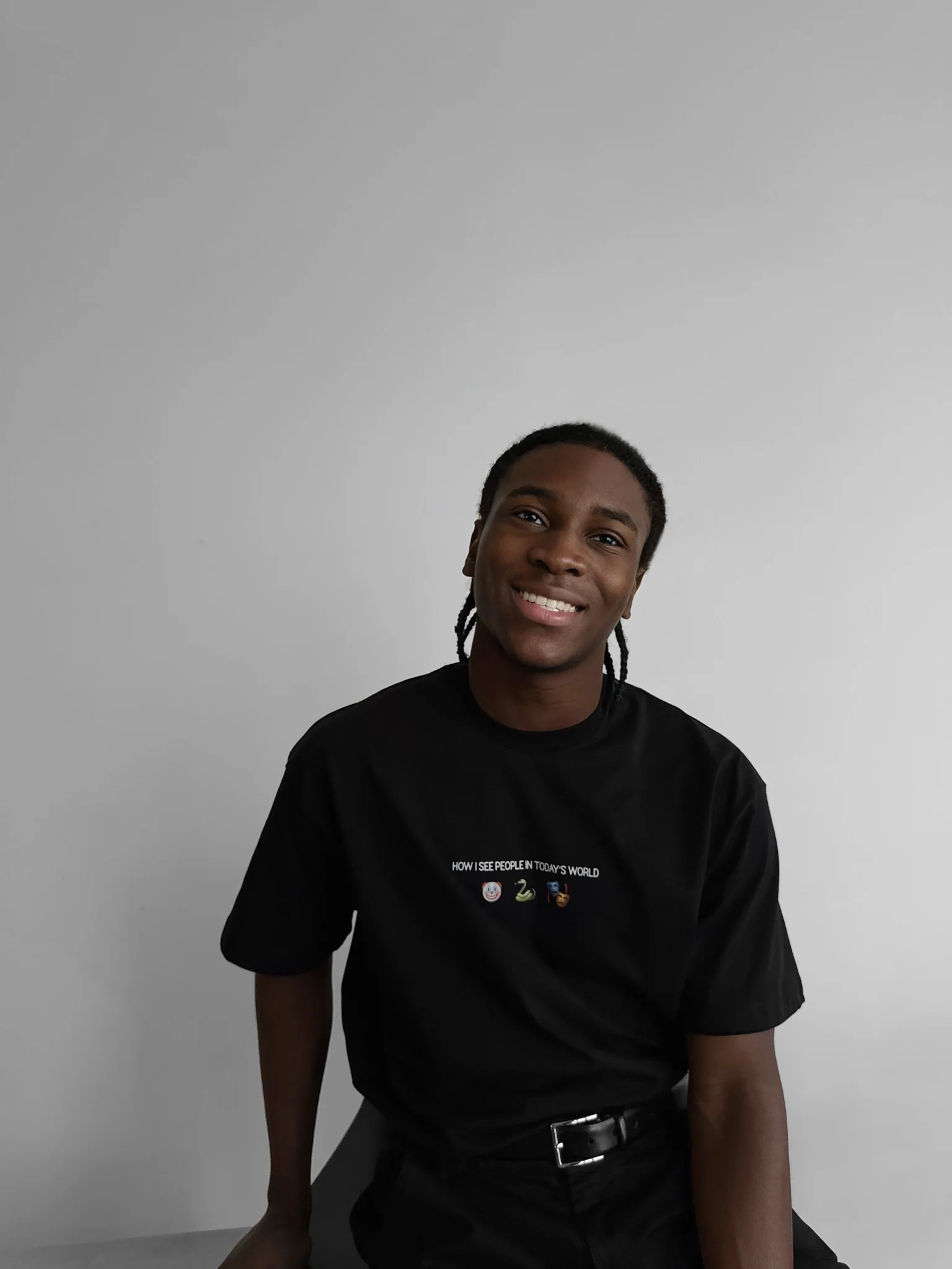 Oversize "Today's World" T-Shirt - Black - Image 5