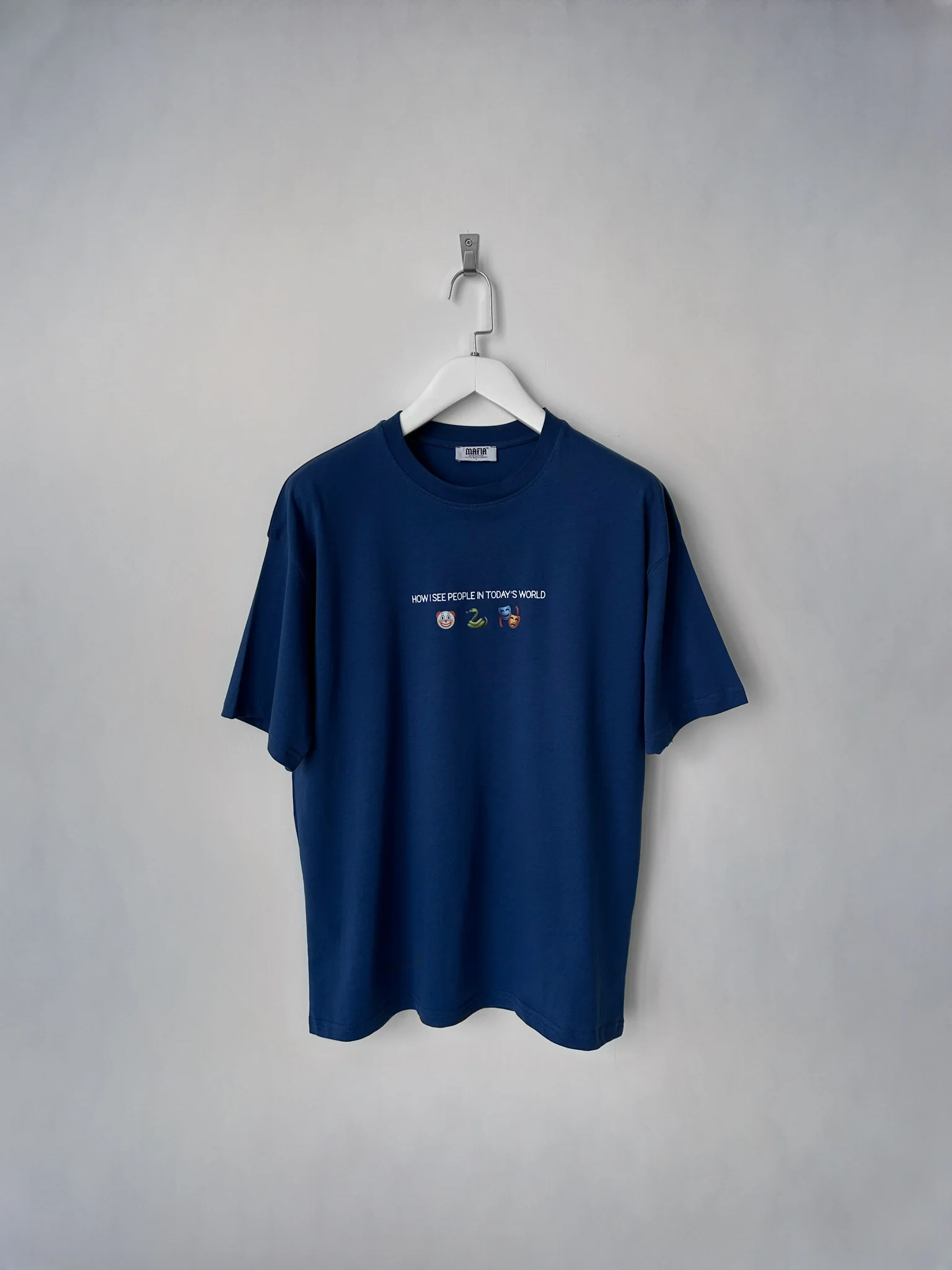 Oversize "Today's World" T-Shirt - Navy Peony
