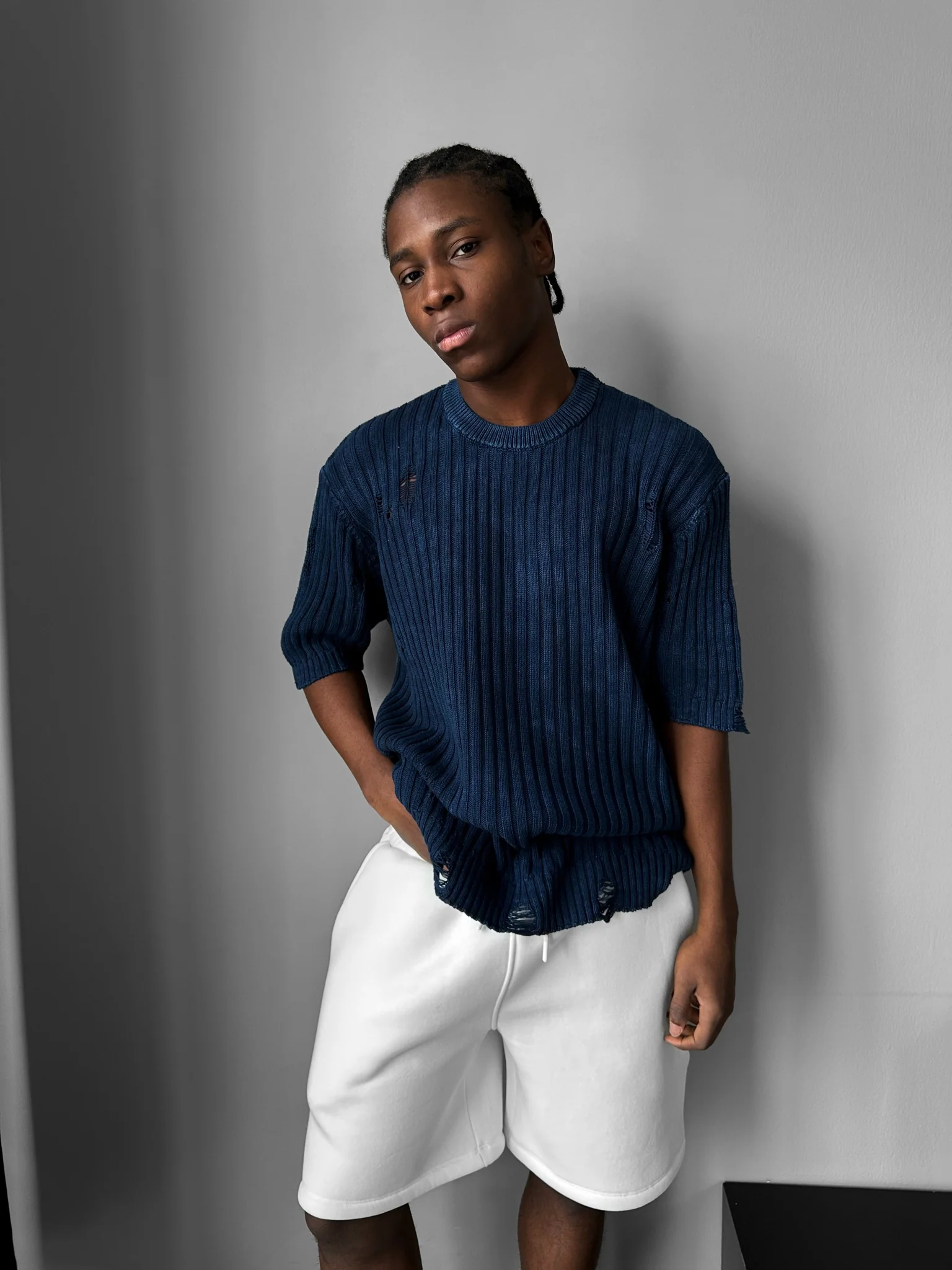 Oversize Torn Washed Knit T-shirt - Blue - Image 4