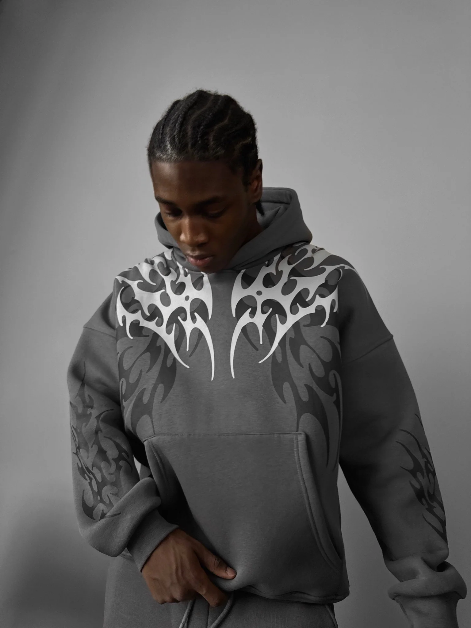 Oversize Tribal Hoodie - Anthracite - Image 7