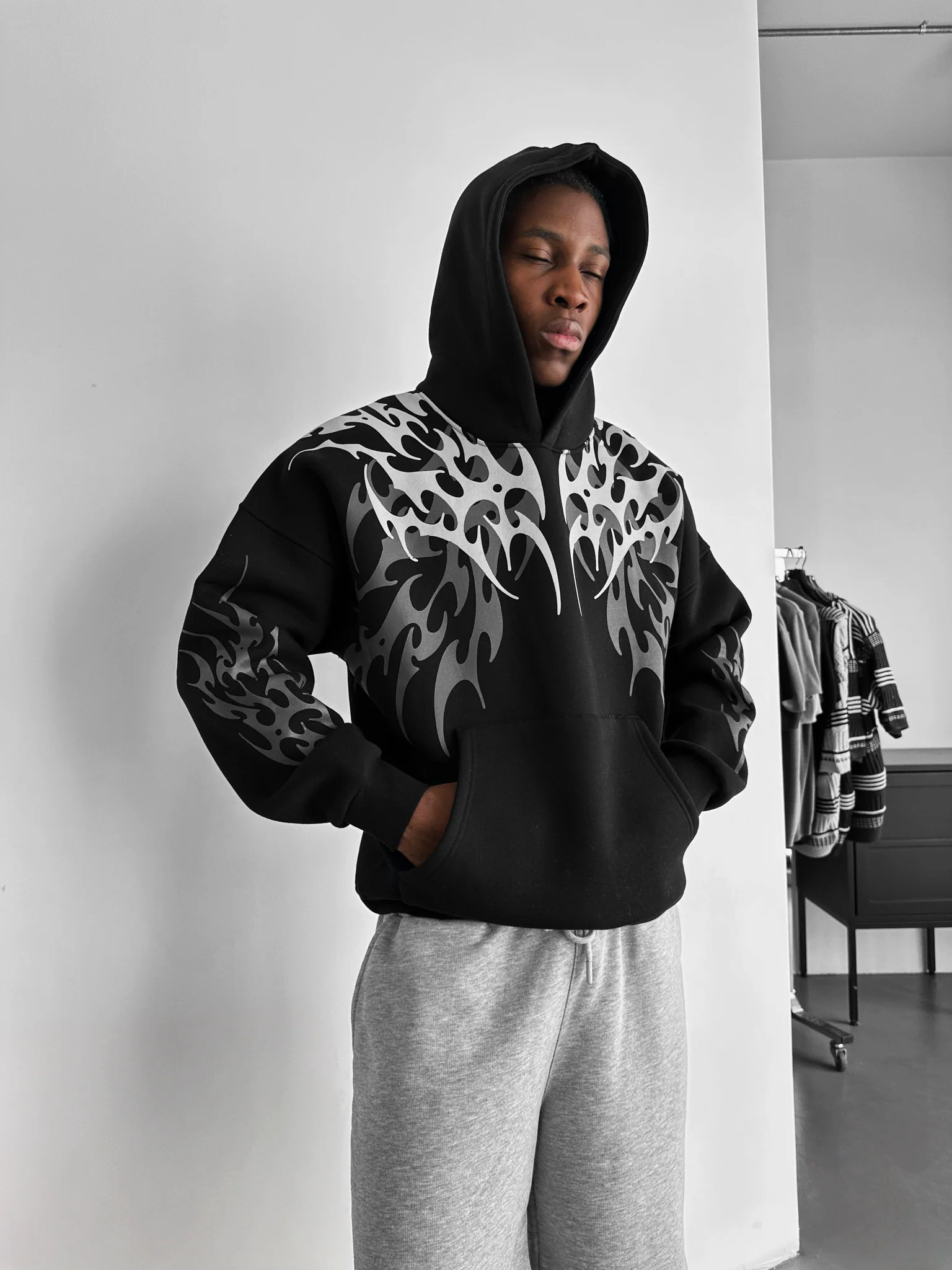 Oversize Tribal Hoodie - Black - Image 5
