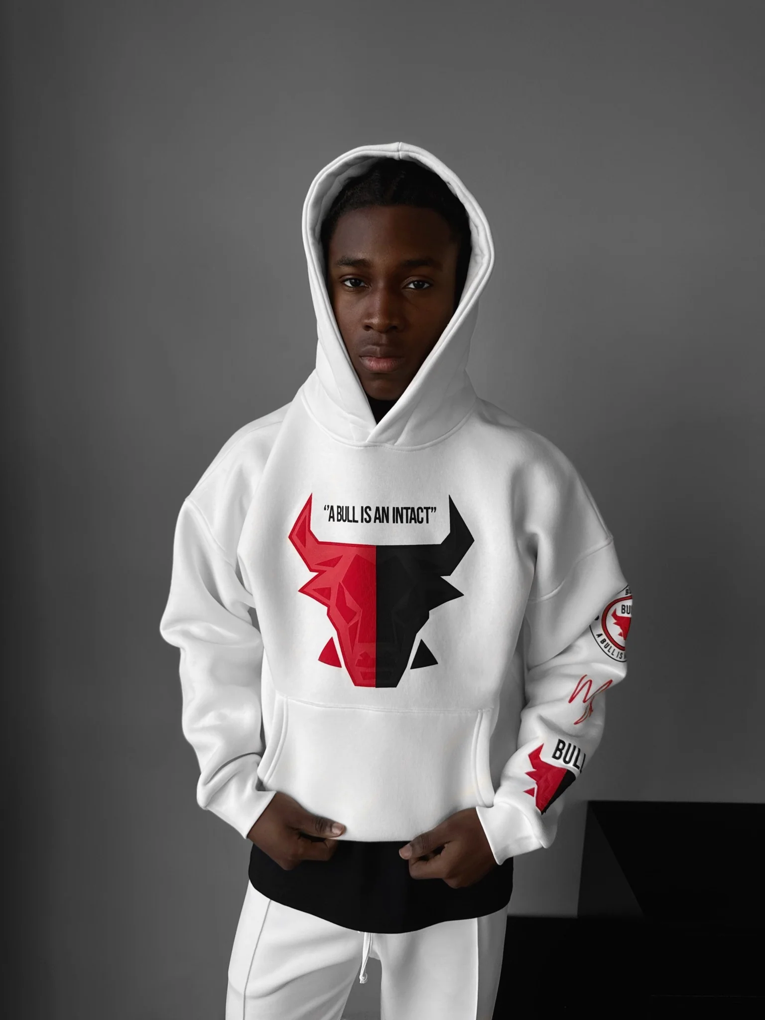 Oversize two colors Bull Hoodie - White - Image 2