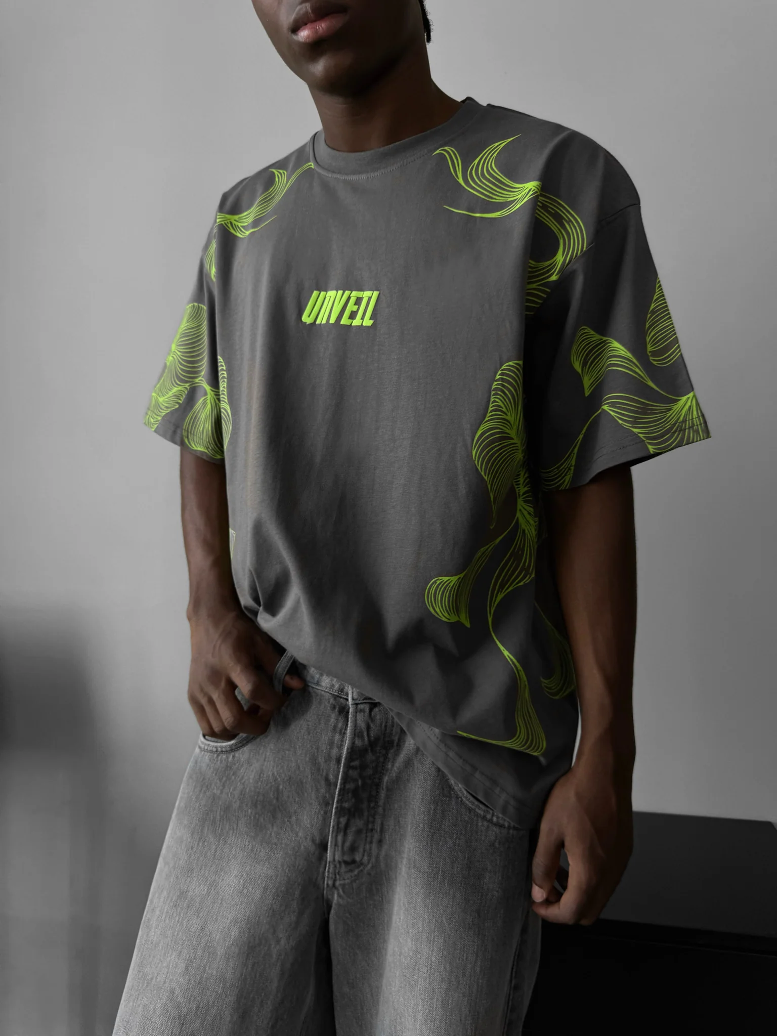 Oversize 'Unveil' T-Shirt - Anthracite and Green - Image 3
