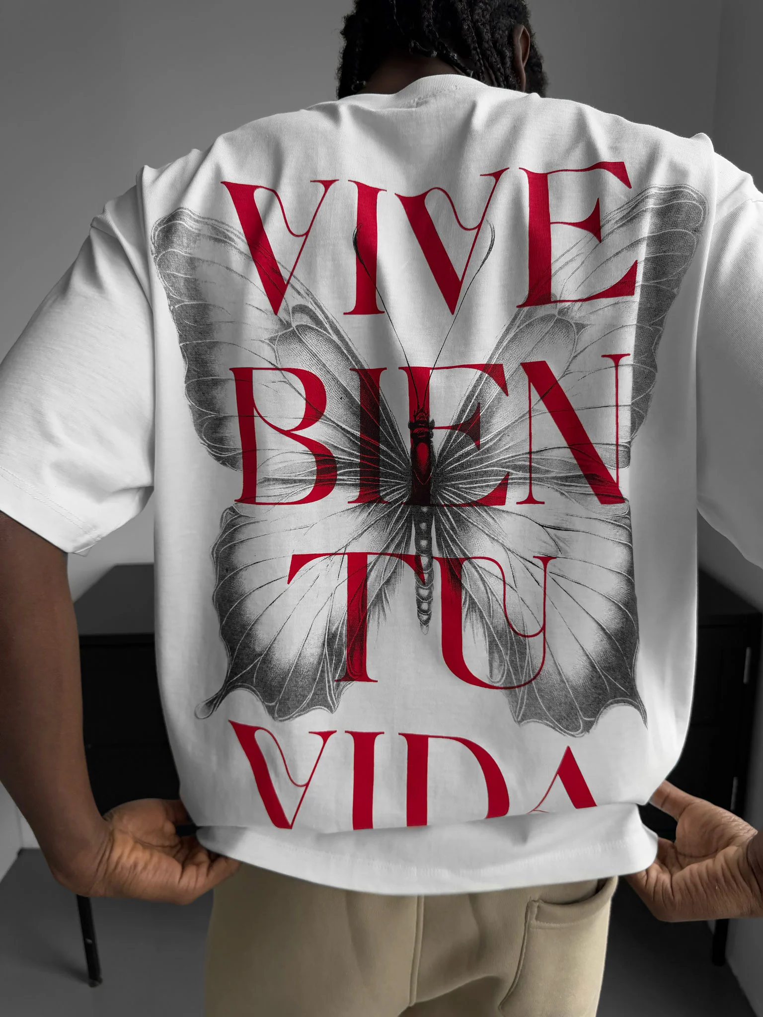 Oversize "Vive Bien Tu Vida" T-Shirt - Ecru - Image 4