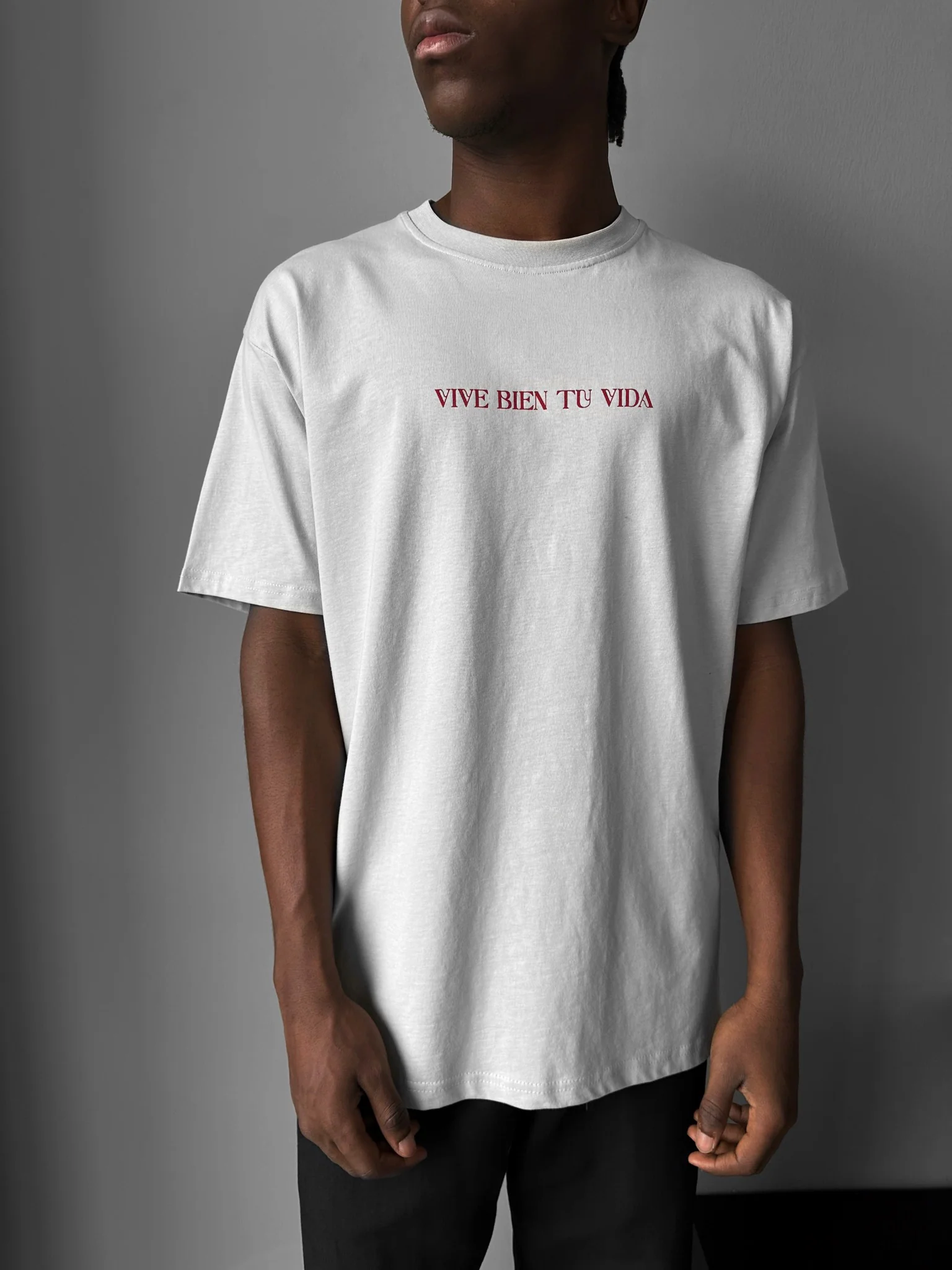 Oversize "Vive Bien Tu Vida" T-Shirt - Grey - Image 3