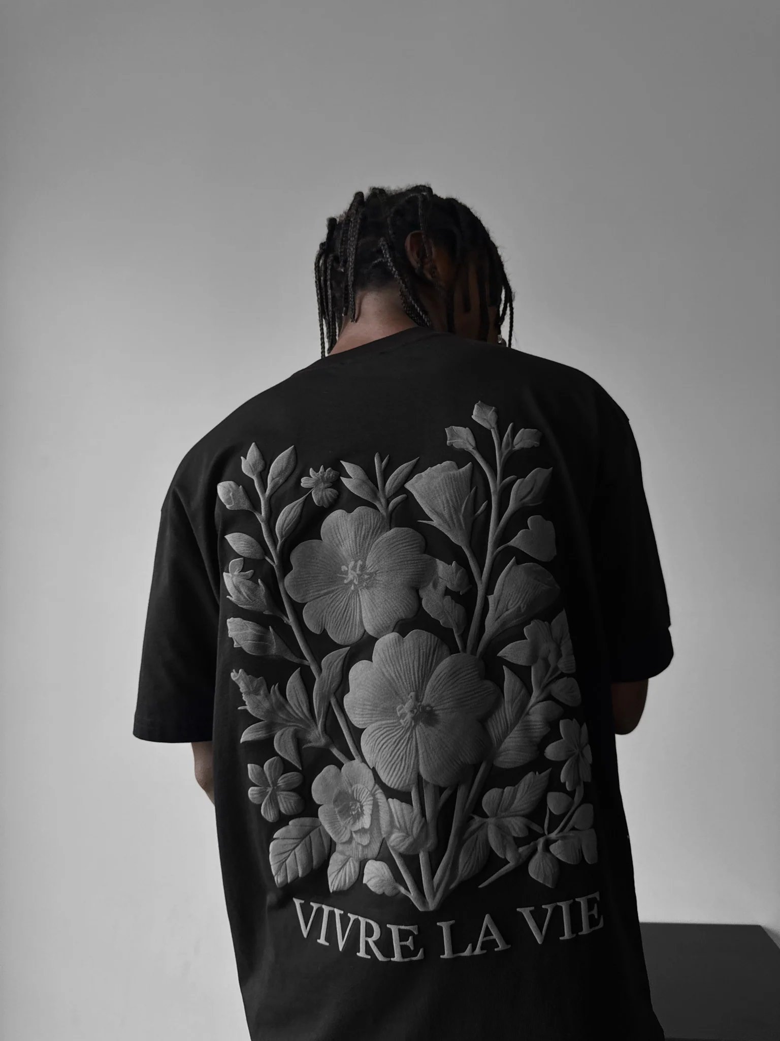 Oversize 'Vivre la Vie' T-Shirt - Black - Image 2