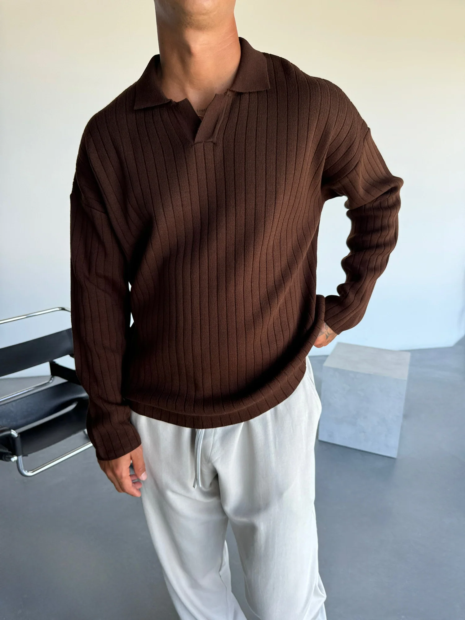 Oversize Wide Ribbed Long Arm Knit Polo Sweatshirt - Dark Brown - Image 2