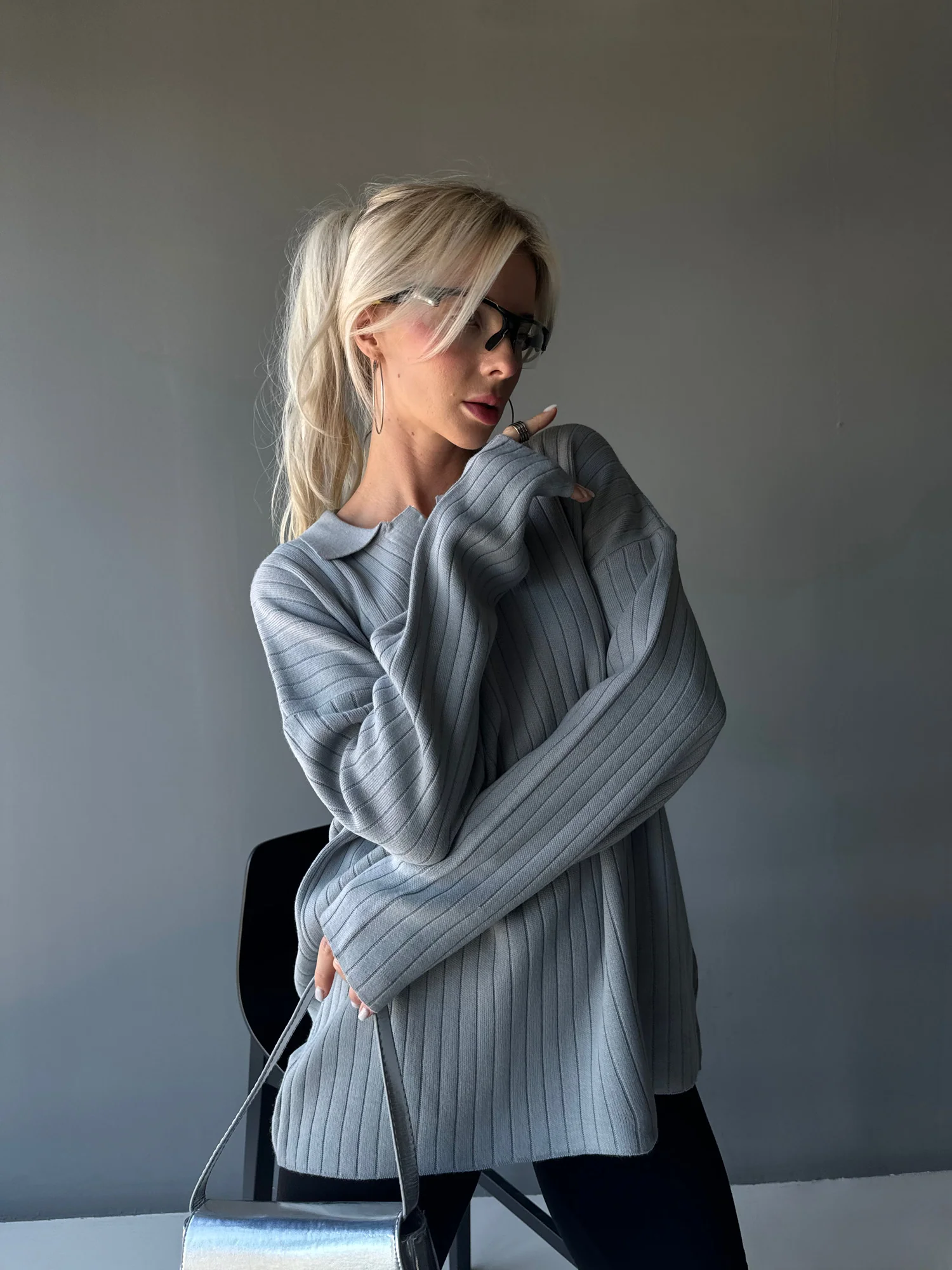 Oversize Wide Ribbed Long Arm Knit Polo Sweatshirt - Grey - Image 3