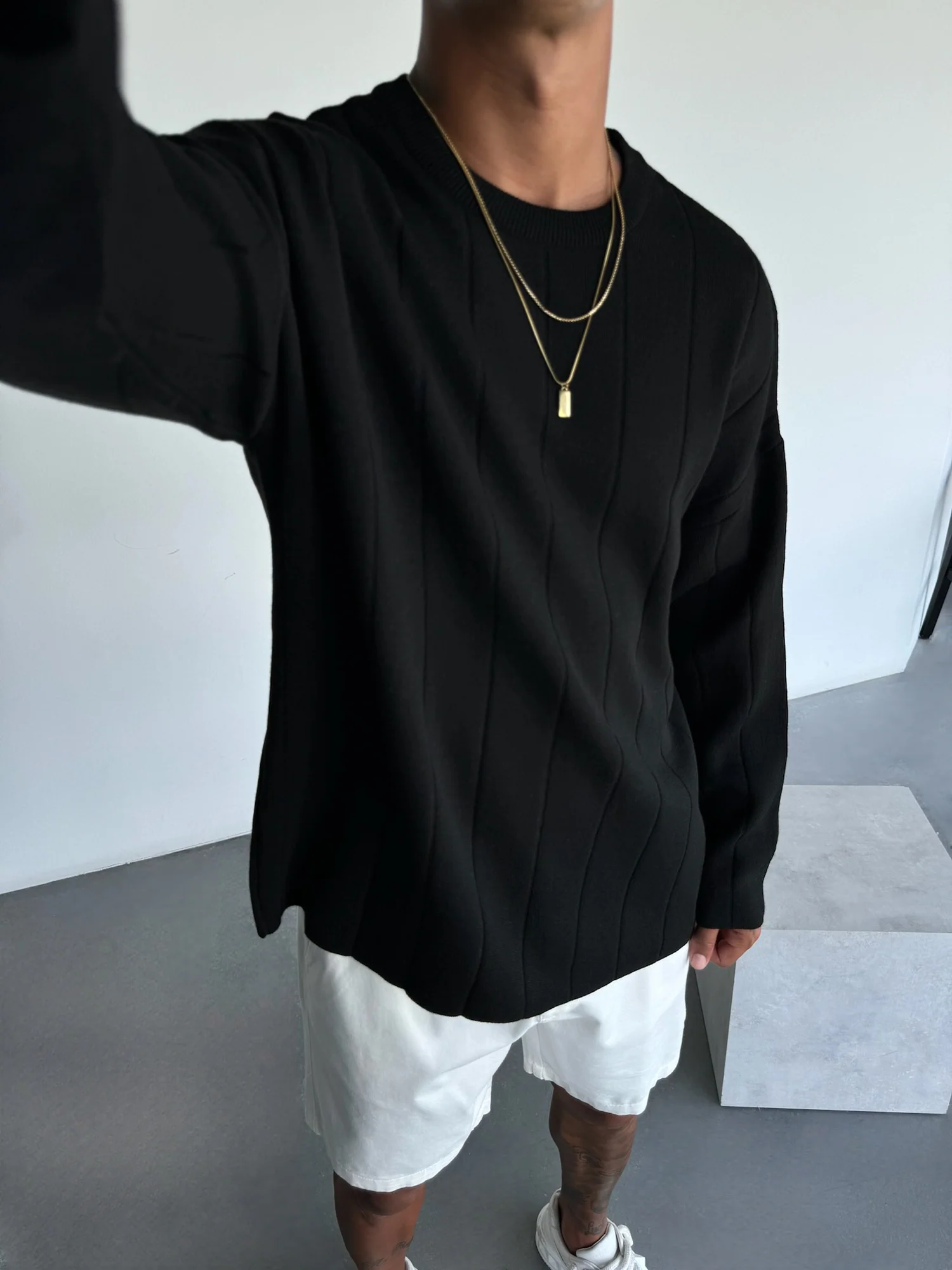 Oversize Lines Knit Sweatshirt - Black - Image 3