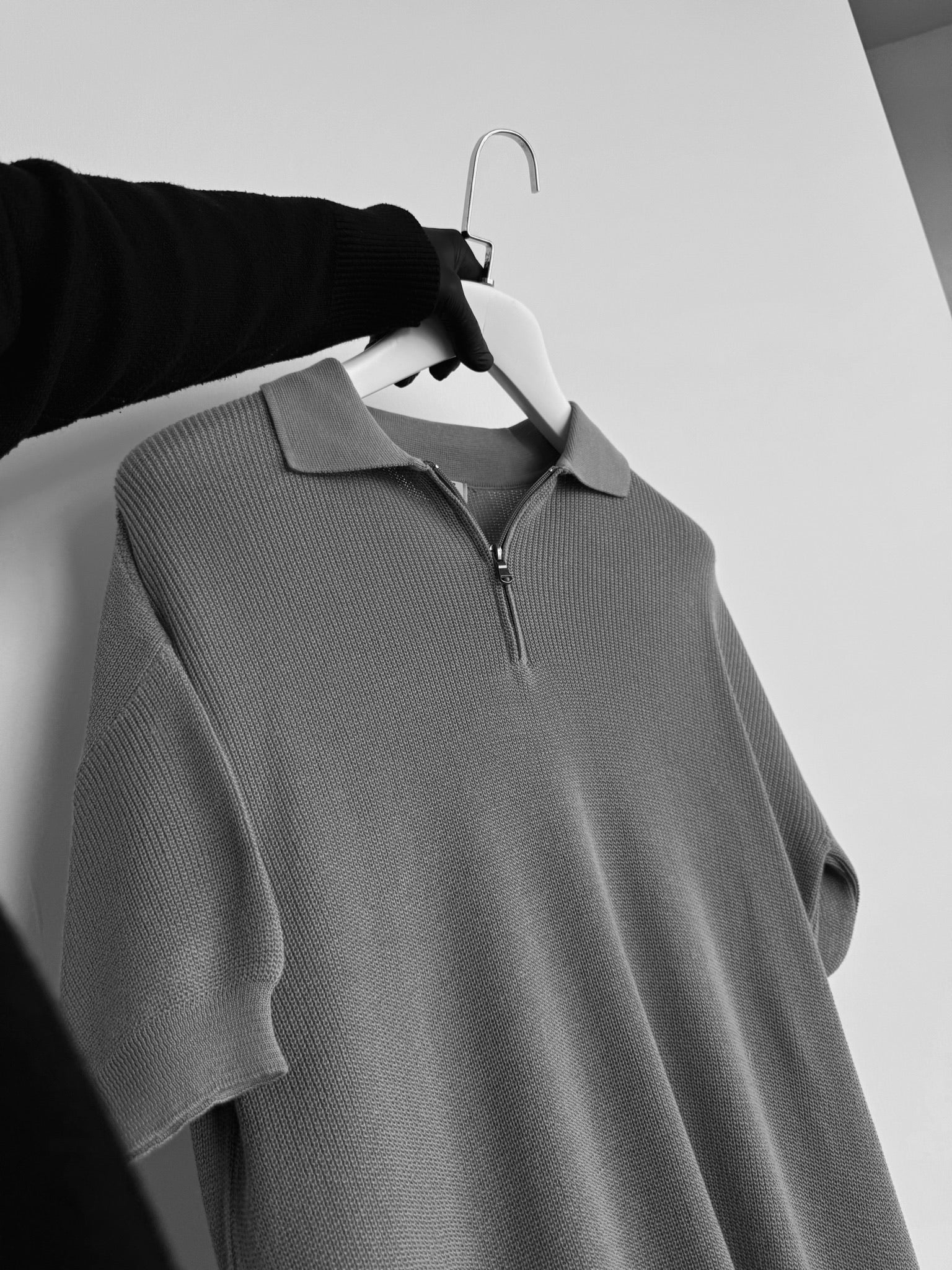 Oversize Zipper Knit Polo T-shirt - Grey - Image 3