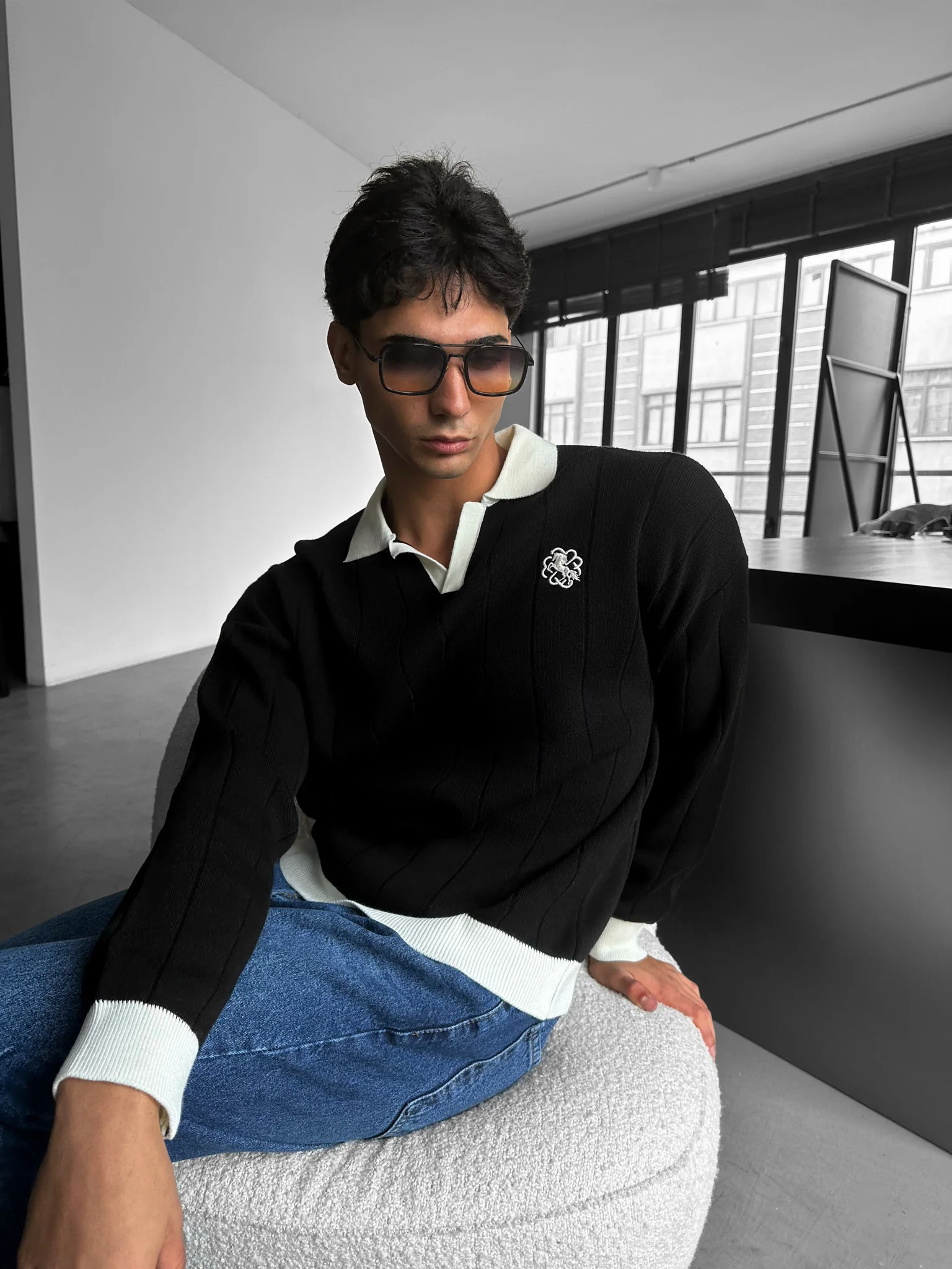 Oversized Embroidered Polo Sweater - Black - Image 7