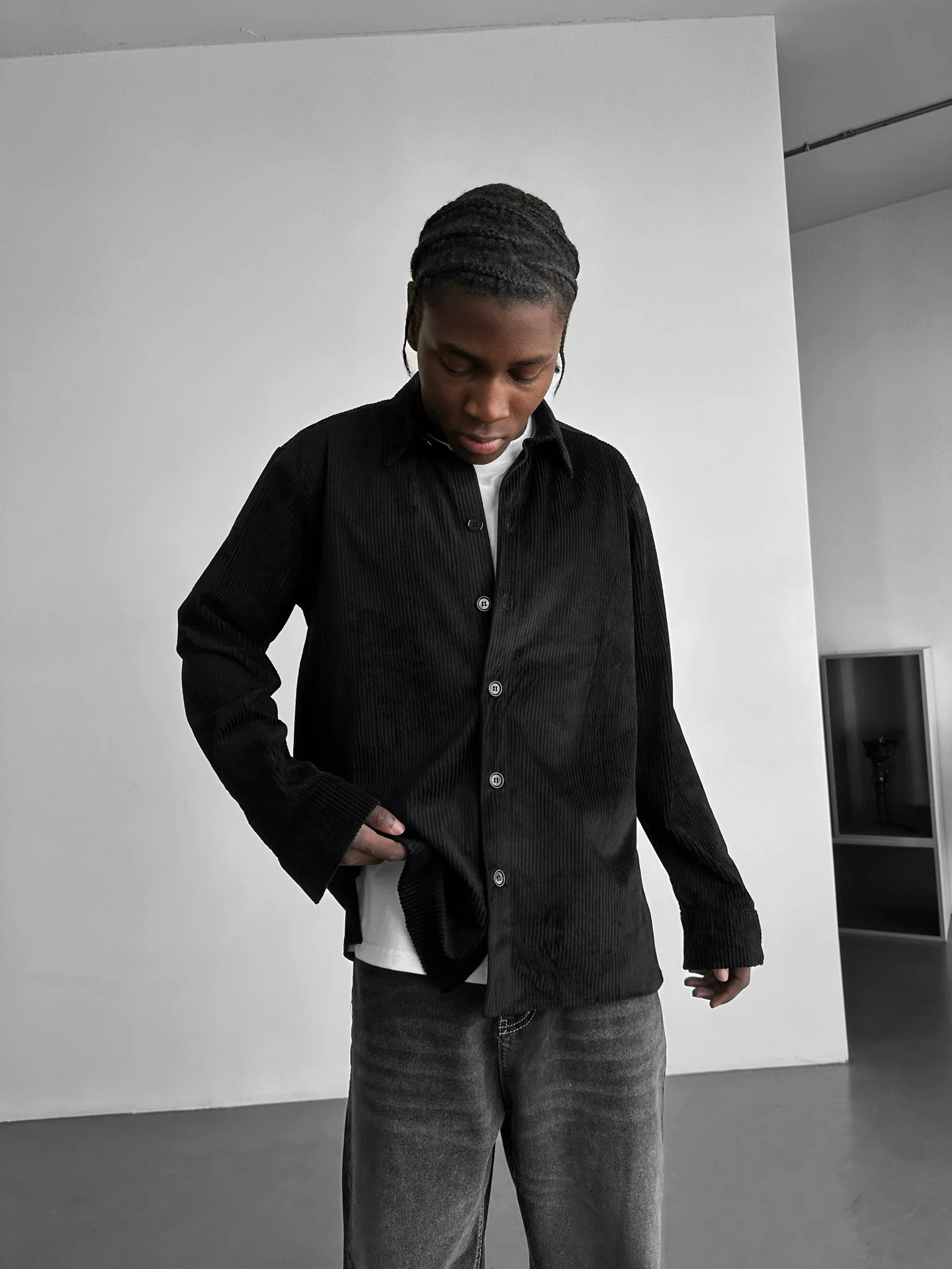 Regular Fit Velvet Shirt - Black - Image 3