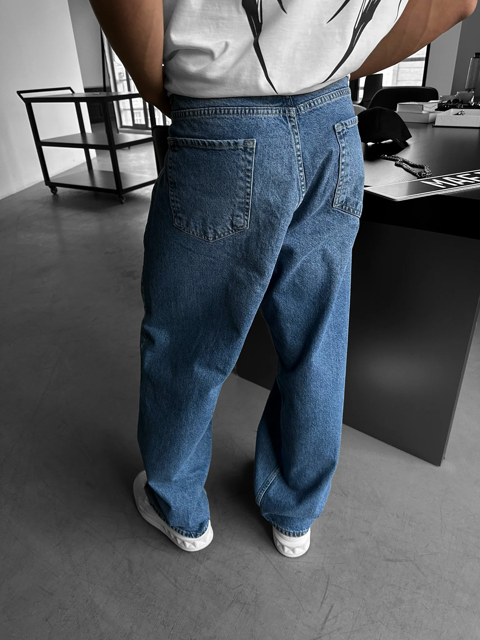 Relax Baggy Front Line Fit Jeans - Light Blue - Image 2