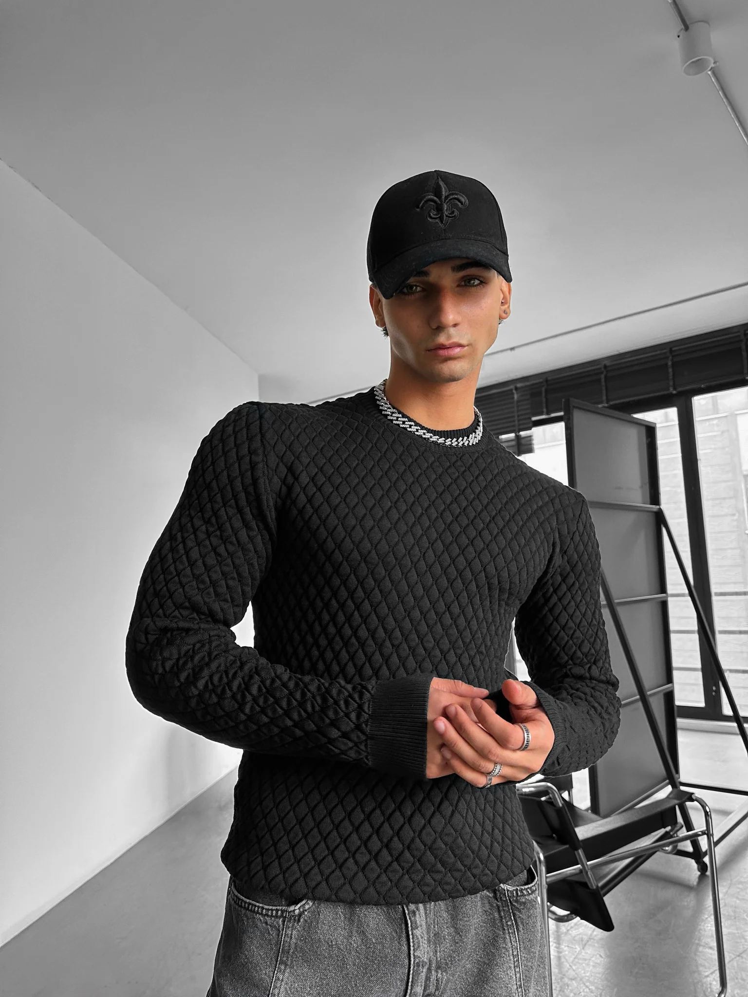 Slim Fit Textured Sweater - Black - Image 3