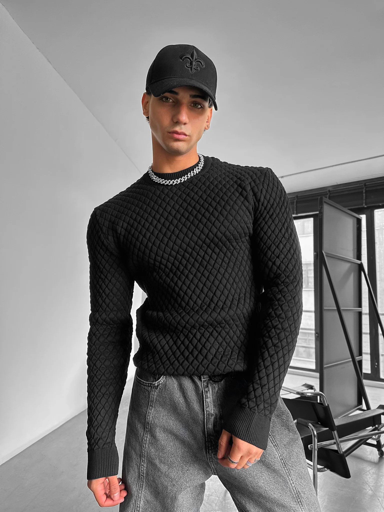 Slim Fit Textured Sweater - Black - Image 4