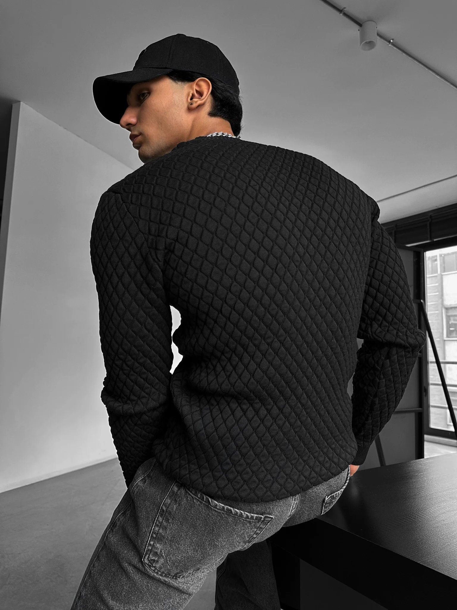 Slim Fit Textured Sweater - Black - Image 5